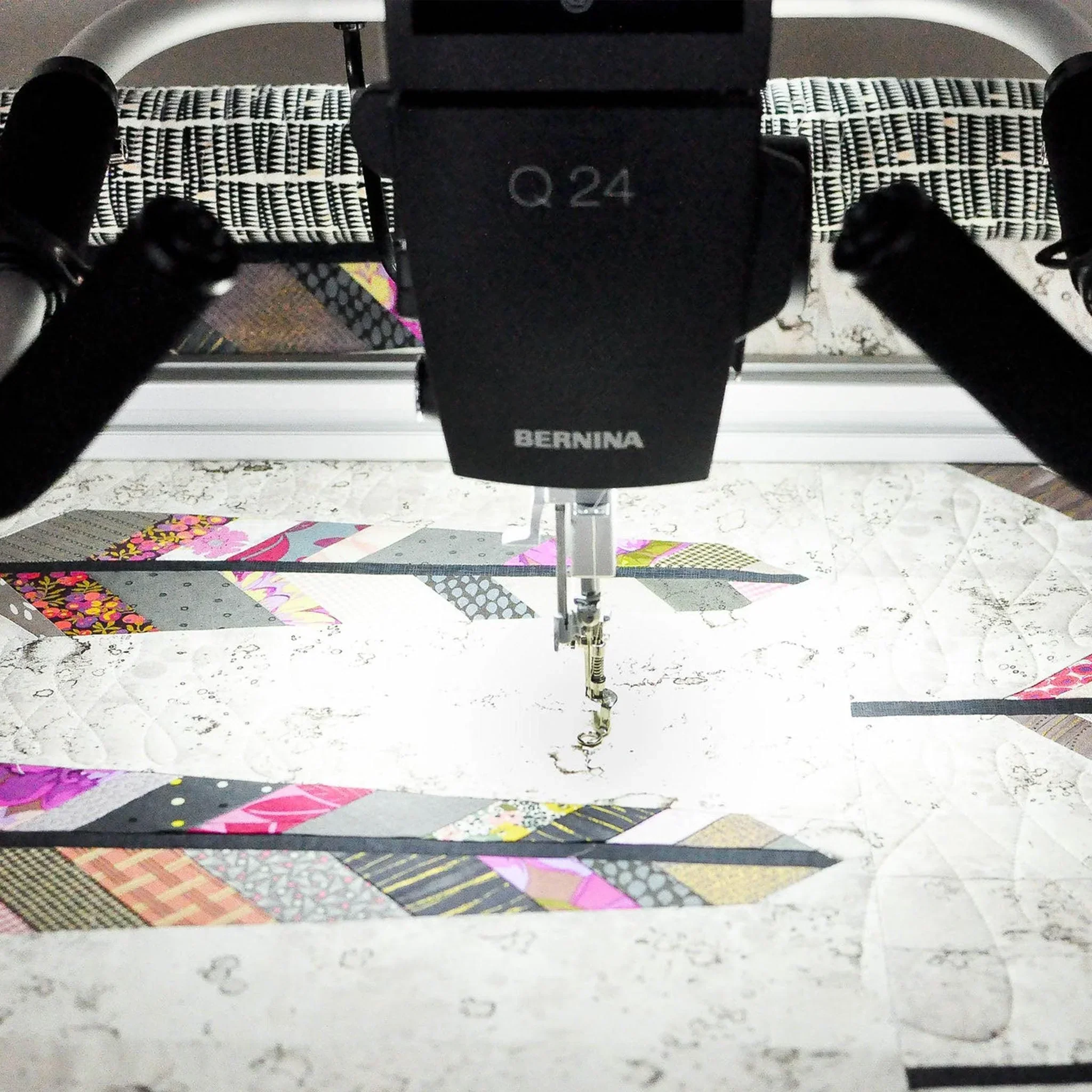 BERNINA Q24 Long-arm Quilting Machine - Image 4