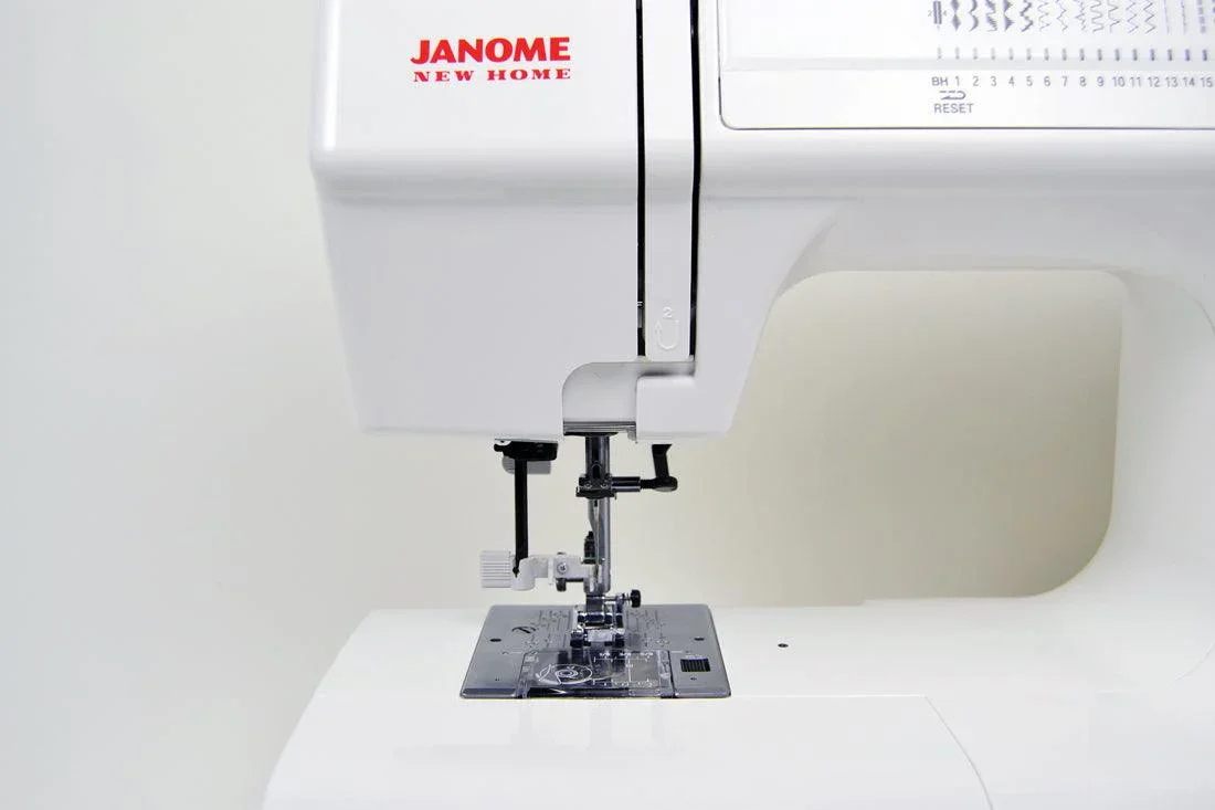 Janome HD3000 Heavy Duty Sewing & Quilting Machine - Image 4